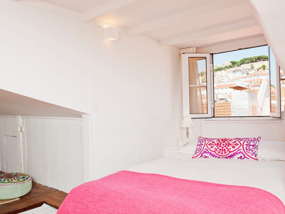 Penthouse mit Sonnendeck auf dem Dach in Downtown Apartment in Lisbon