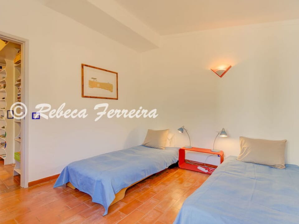 V3 Praia Da Marinha Vacation rental in Porches