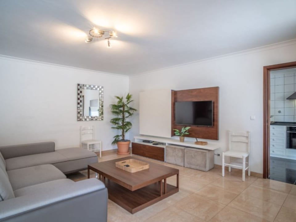 Strandhaus in Paul do Mar Vacation rental in Madeira District