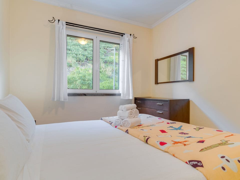 "Isabel" mit Balkon Apartment in Madeira District