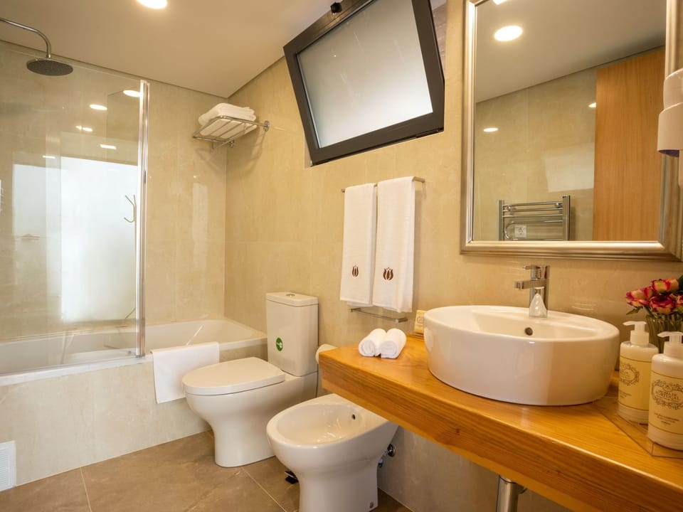 Tradicampo Öko-Landhäuser, O Granel Vacation rental in Azores District
