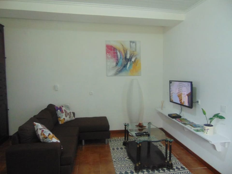 Schwiegermutter Haus 3 Apartment in Azores District