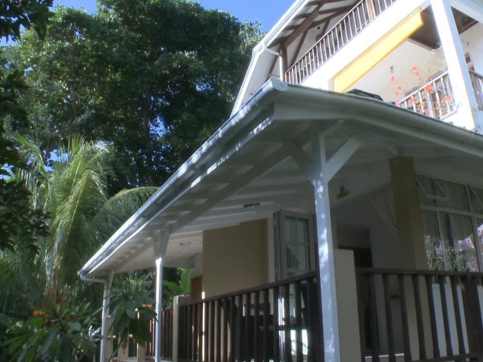 Appartement Merle mit Grill und Garten Apartment in Africa