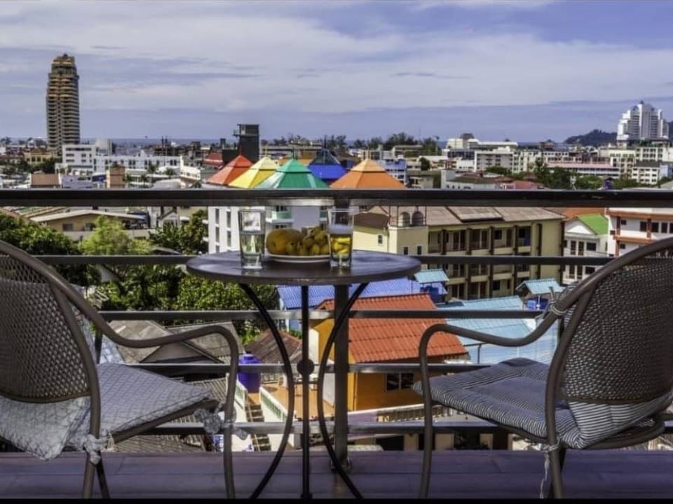 Wazzas Patong Apartment, Smart-TV und schnelles Wifi Apartment in Patong