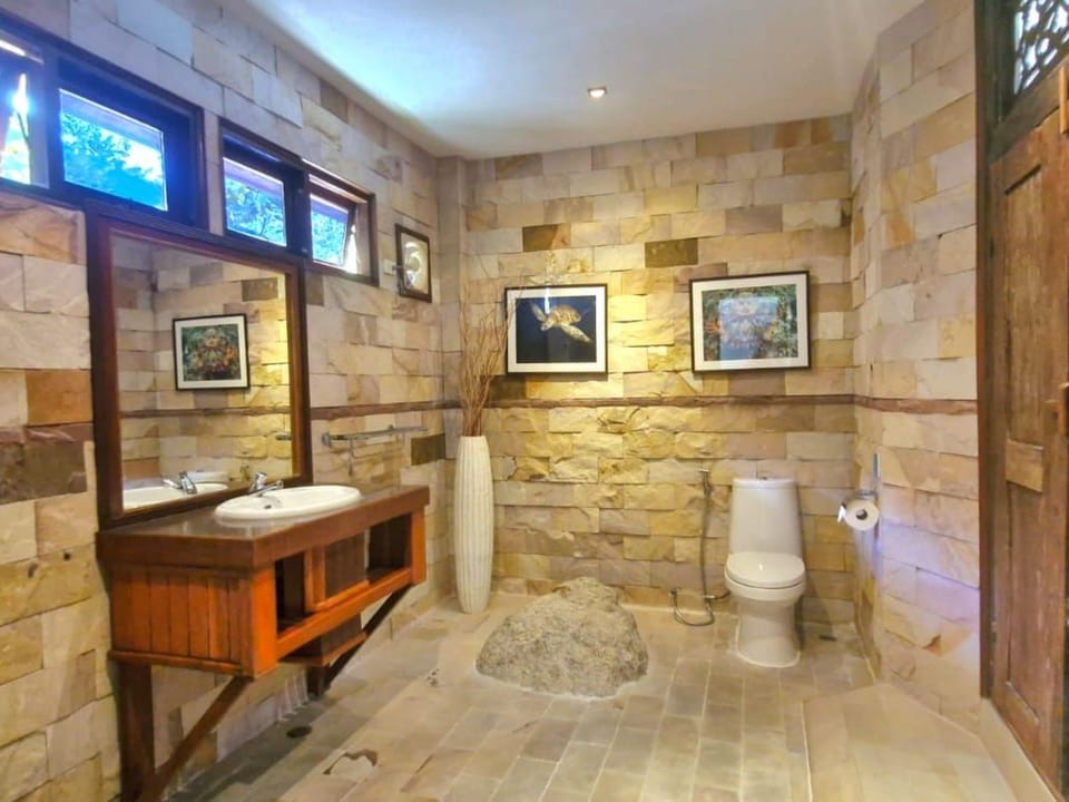 Bathroom / Wellness