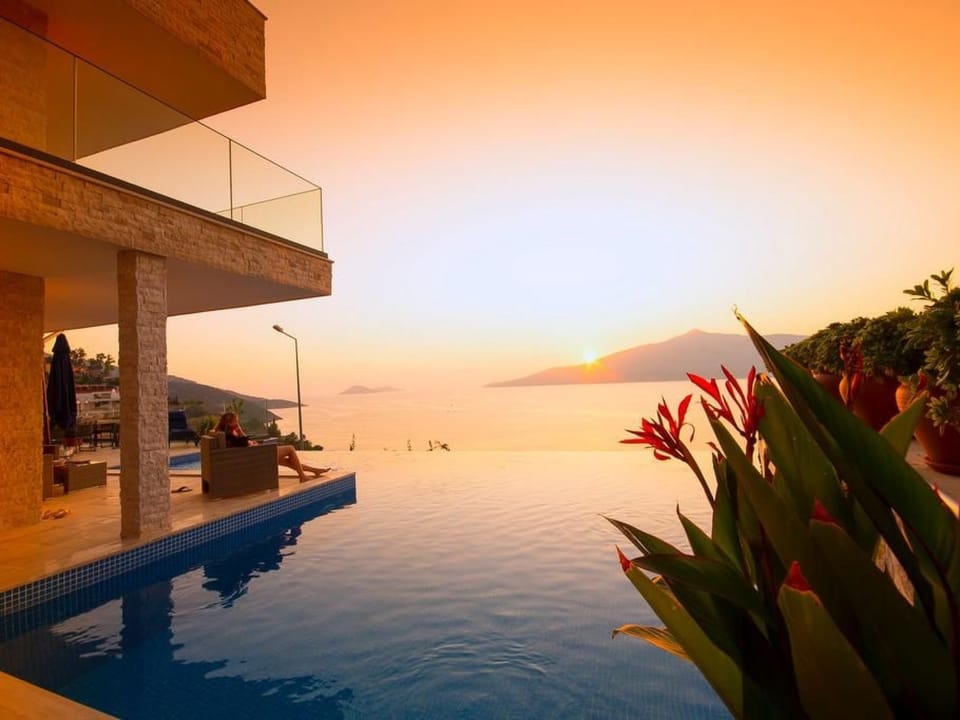 Stilvolle, luxuriöse Villa Pelin in Kalkan Vacation rental in Kalkan Belediyesi