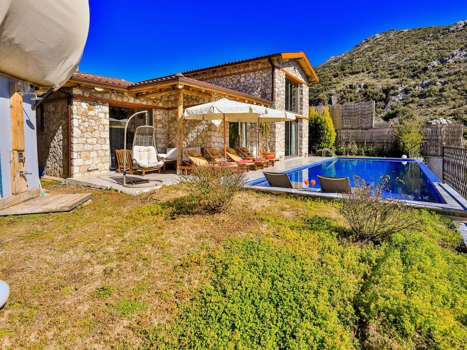 Traditionelles Natursteinhaus mit Sichtschutzpool Vacation rental in Muğla Province
