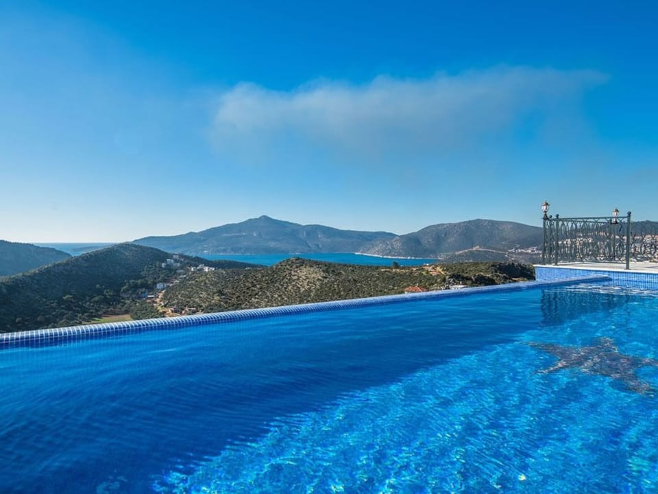 Villa Starline 1 mit Meerblick in Antalya-Kalkan Vacation rental in Kalkan Belediyesi
