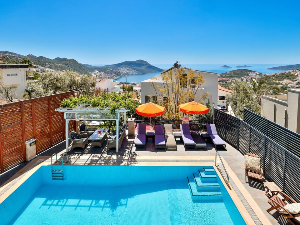 Villa mit Meerblick und privatem Pool Vacation rental in Kalkan Belediyesi