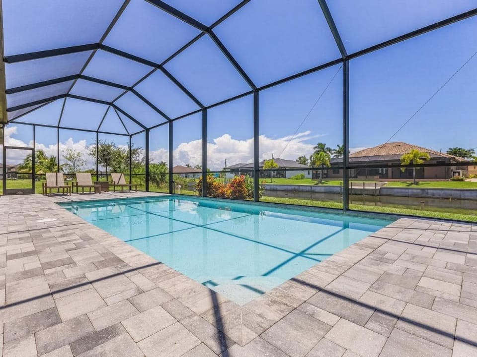 Villa Still Waters -Lauschen Sie dem Klang der Stille Vacation rental in Cape Coral