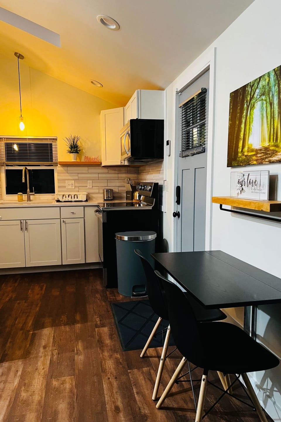 Schönes Haus in Sparrow Bush mit privatem Parkplatz und Bergblick Vacation rental in Hudson Valley