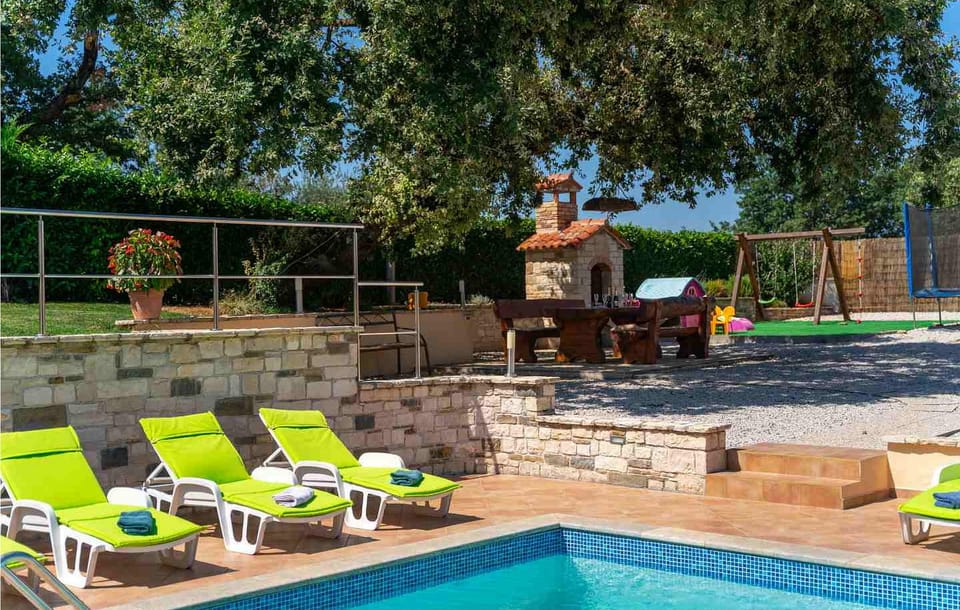 pool