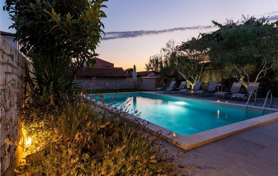 pool