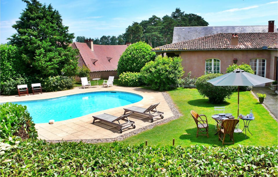 pool