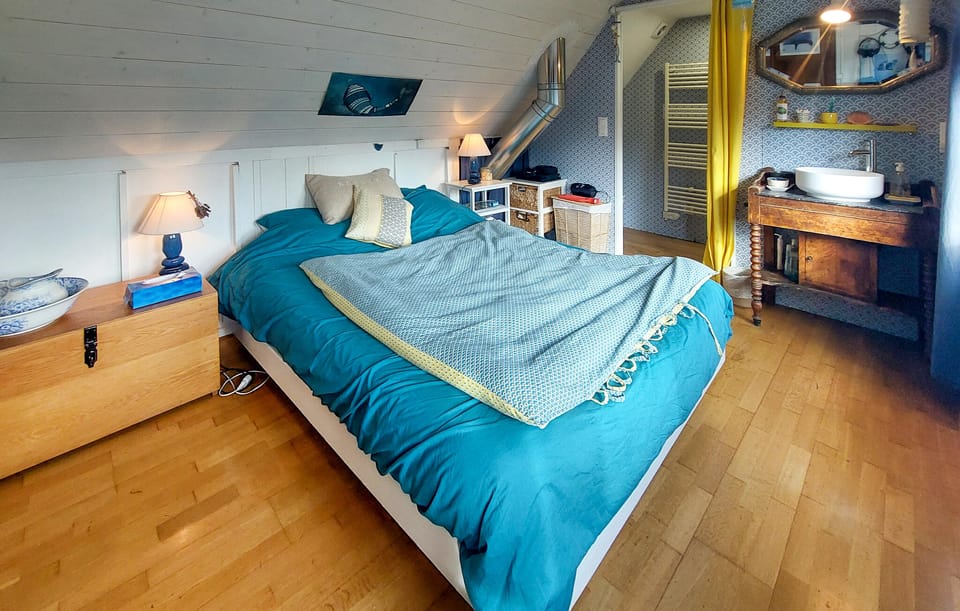 bed