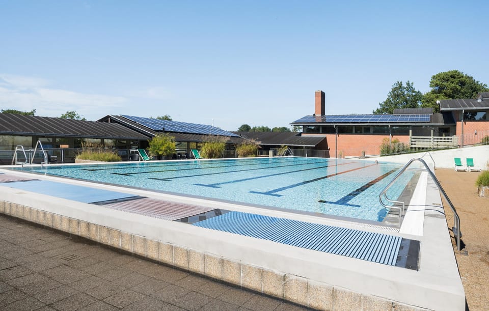 pool