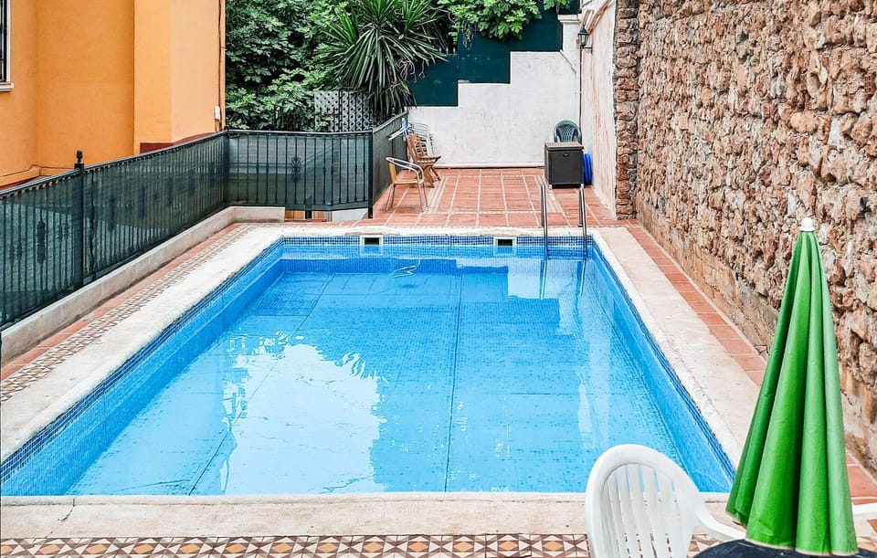 pool