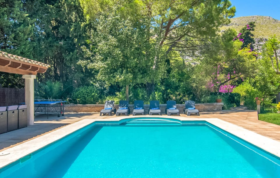 pool