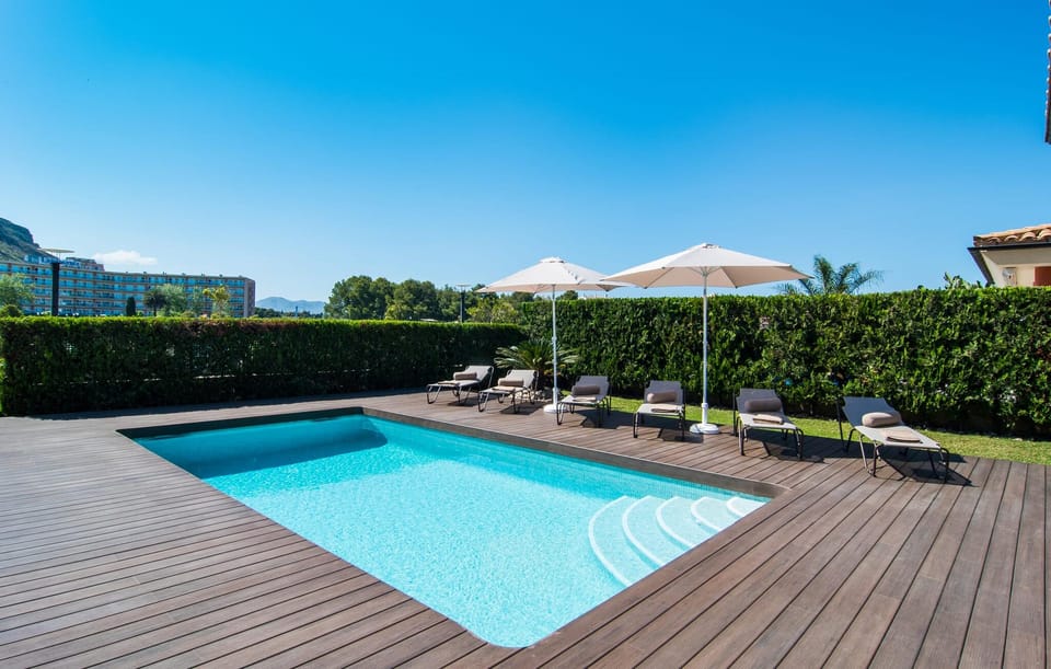 pool