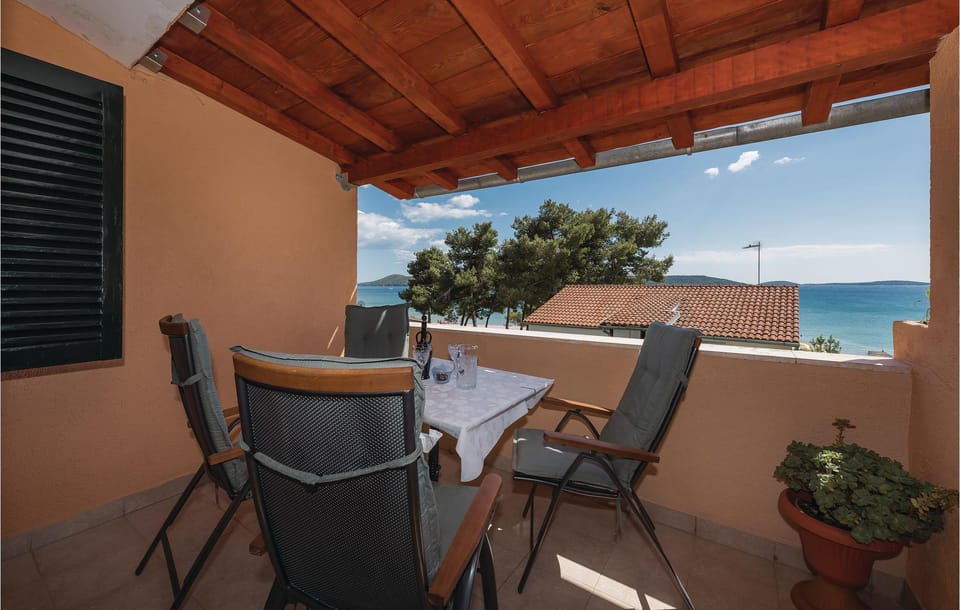 balcony-terrace