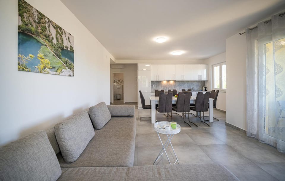 image/jpeg