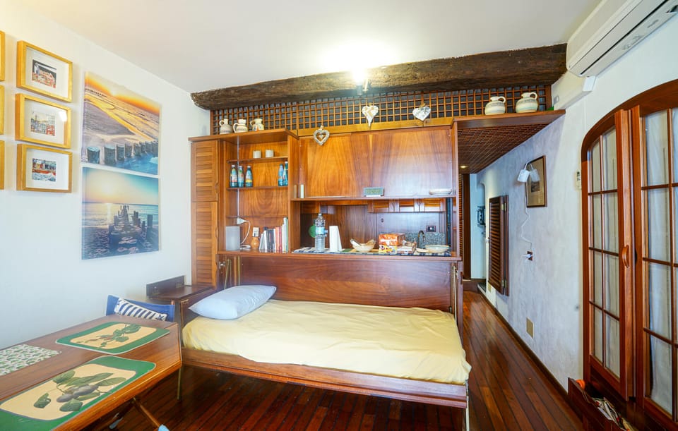 bed