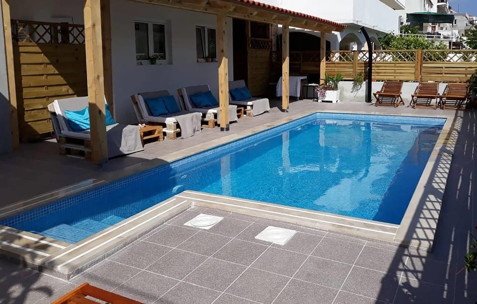 pool