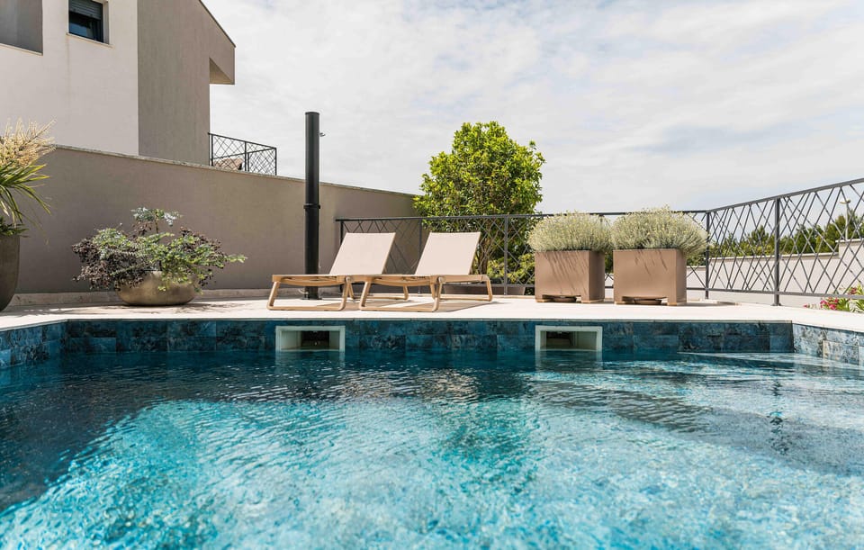 pool