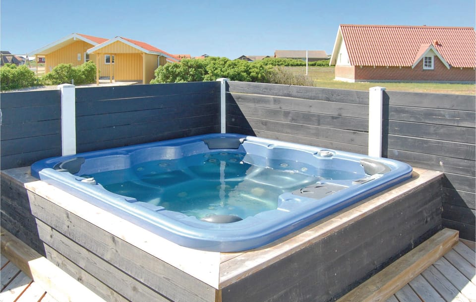 hot-tub