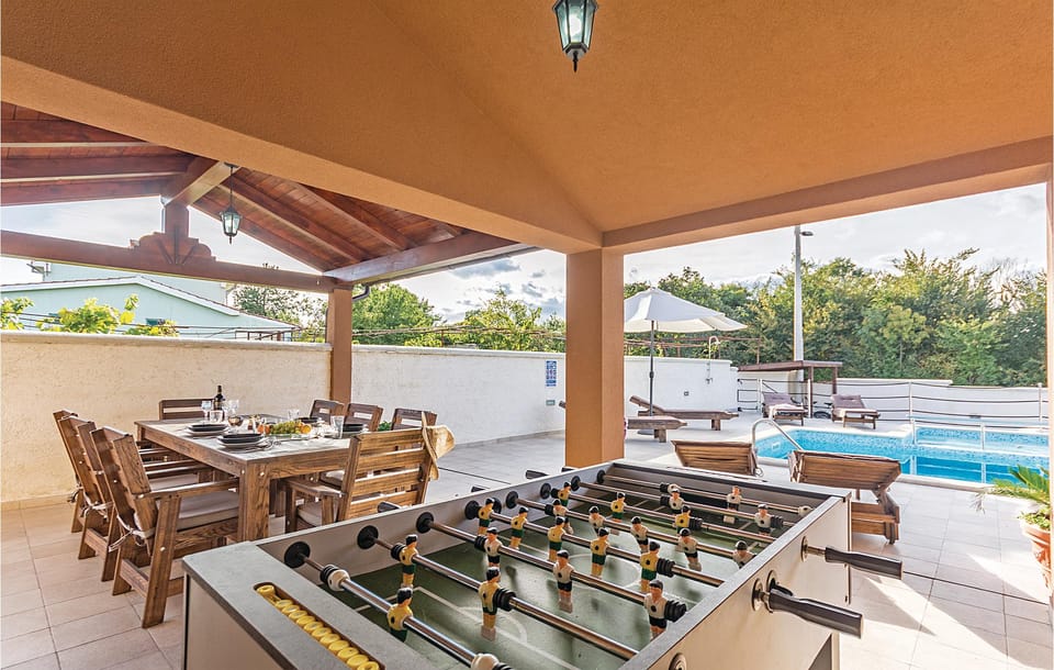 pool