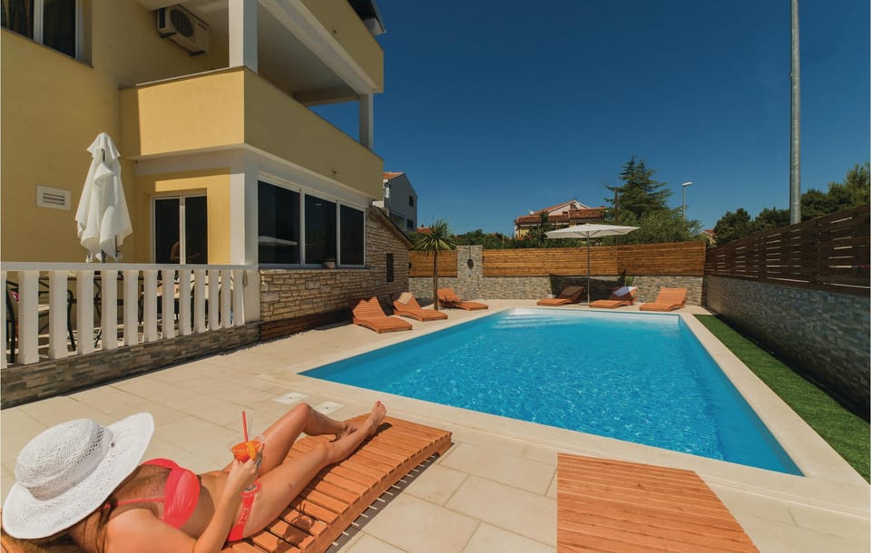 pool