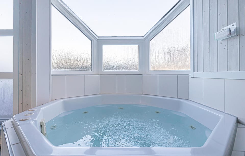 hot-tub