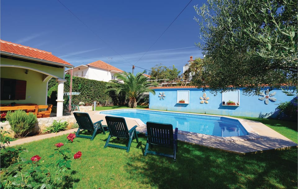 pool
