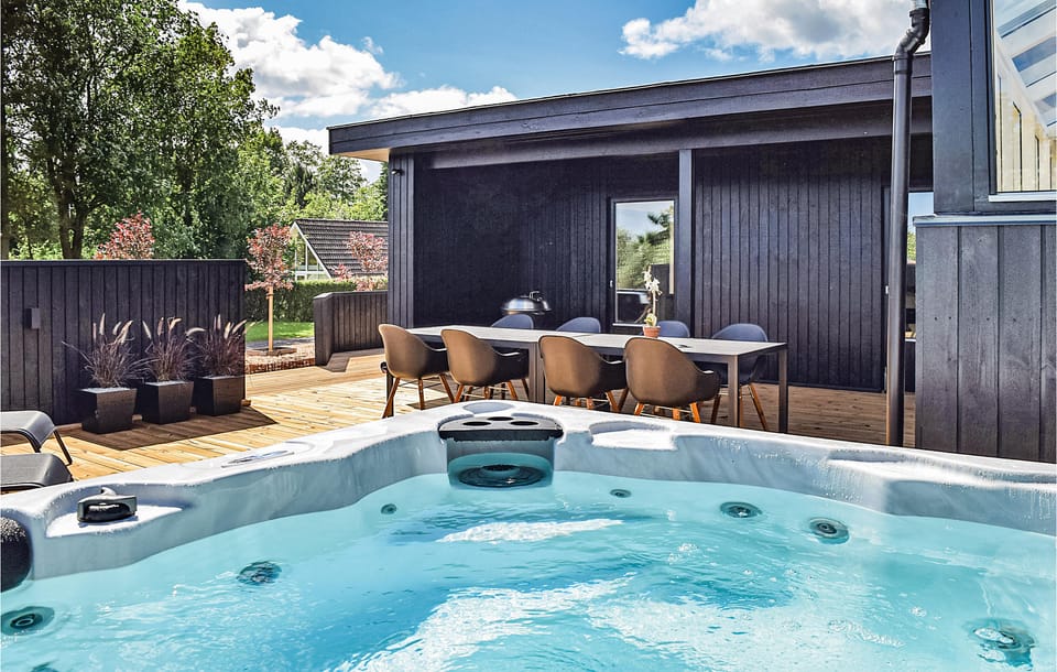 hot-tub