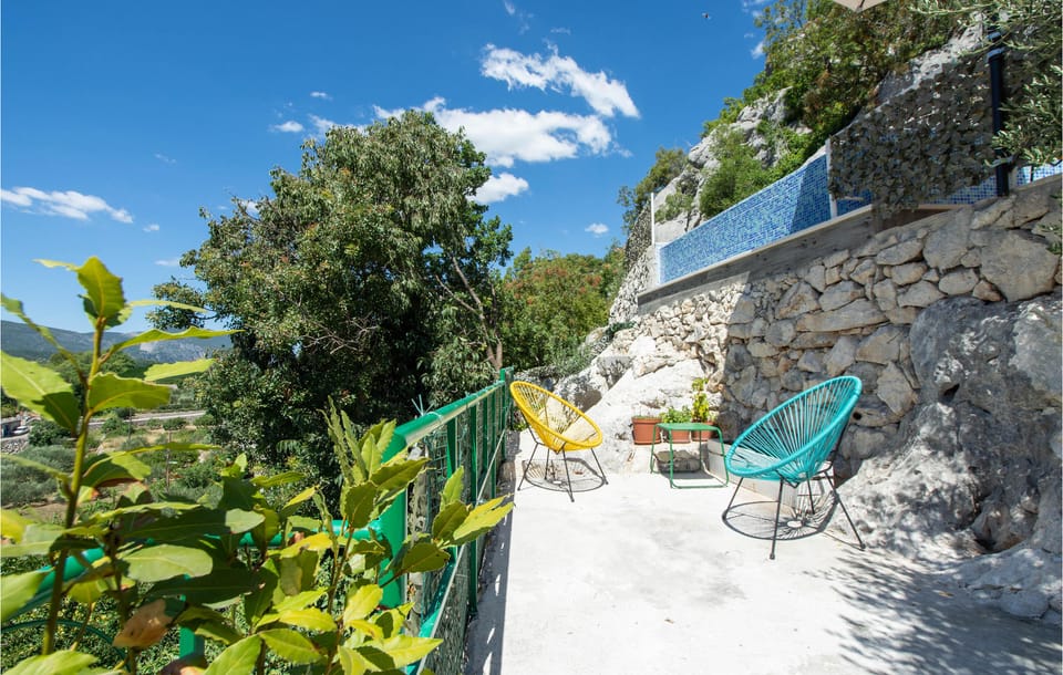 balcony-terrace