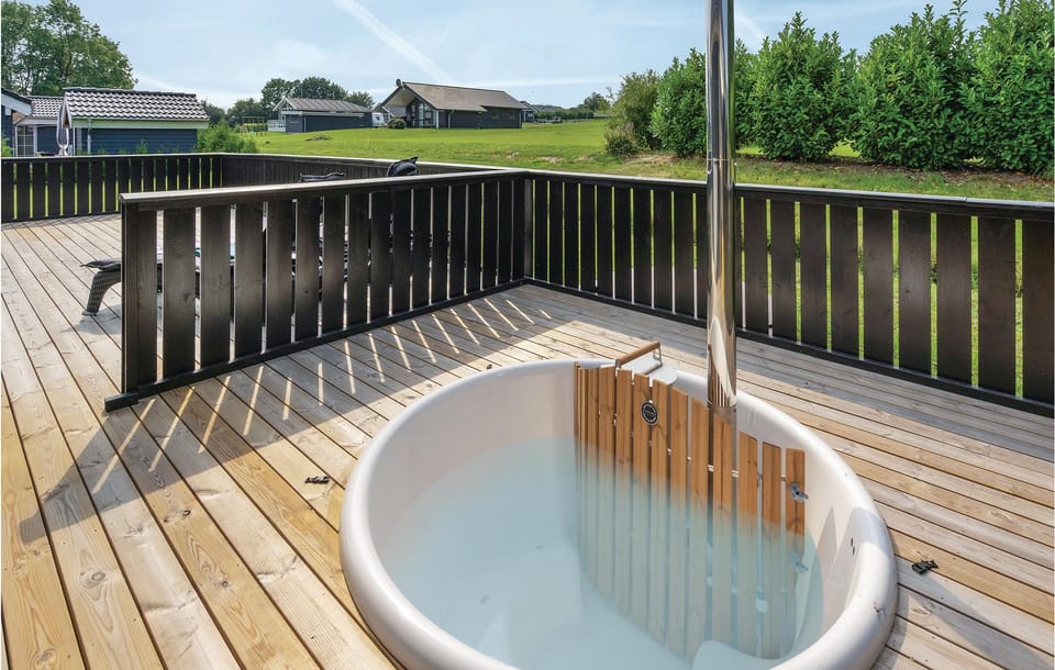 hot-tub