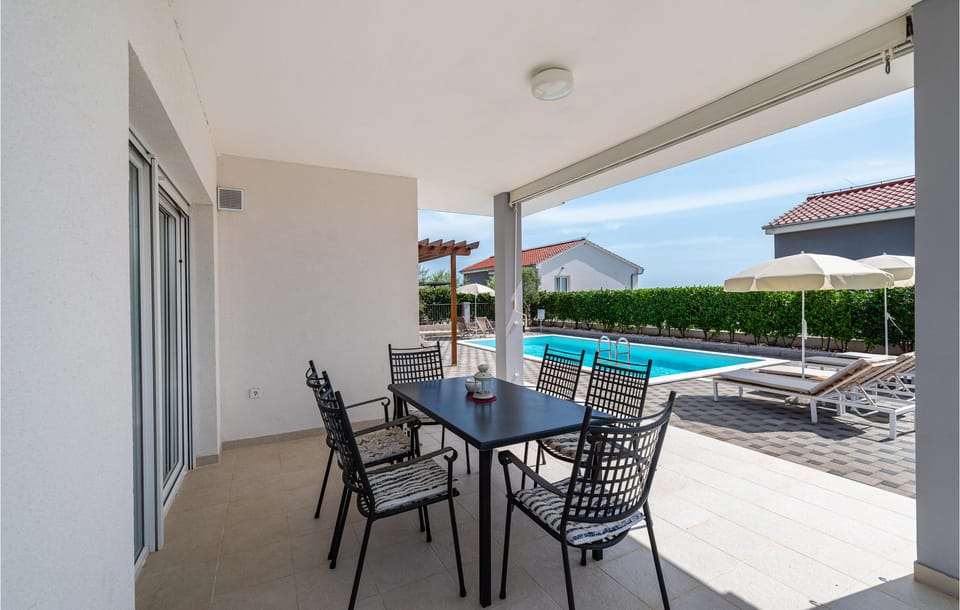 balcony-terrace