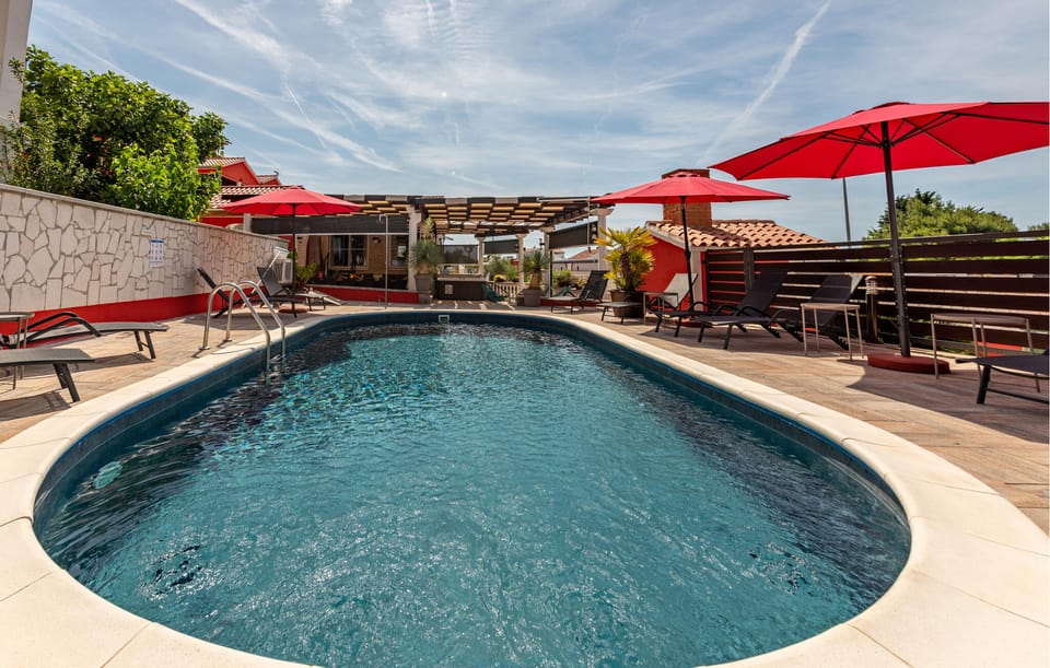 pool
