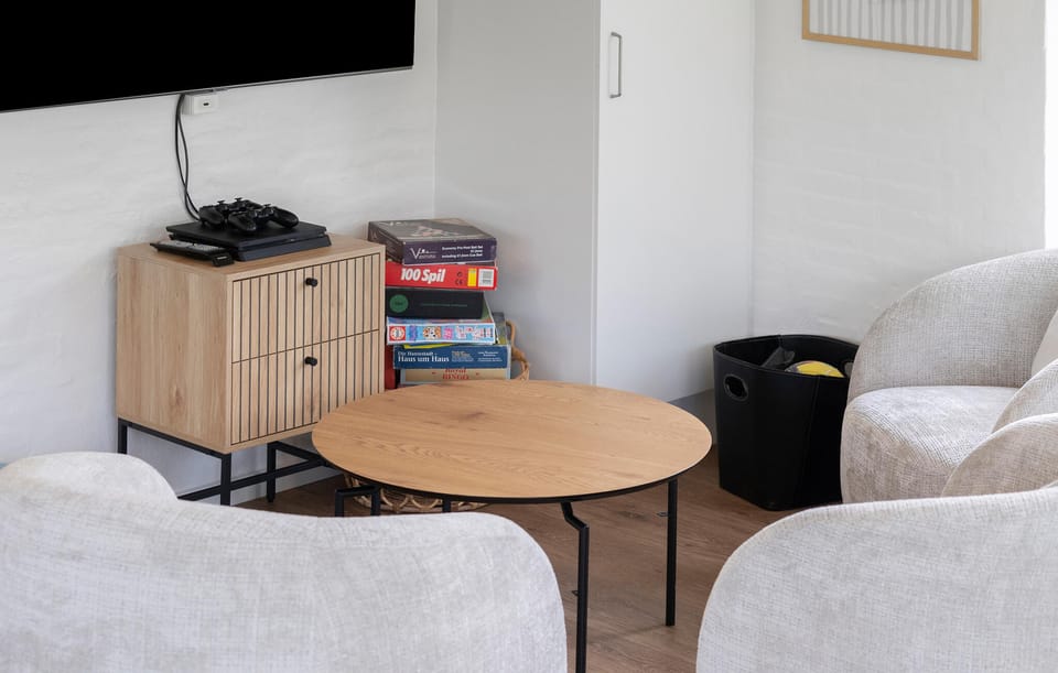 7 bedroom beautiful home in Ringkøbing House in Søndervig