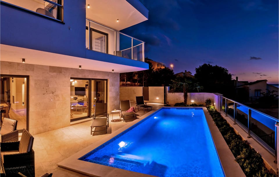 pool