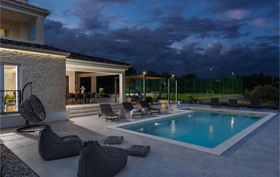 pool