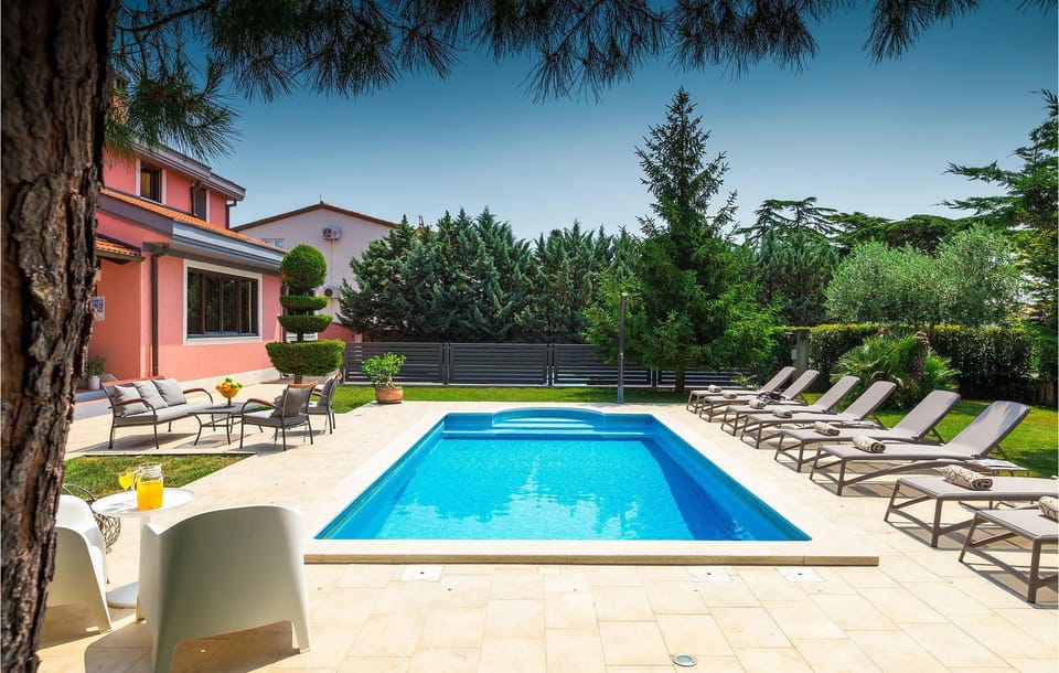 pool