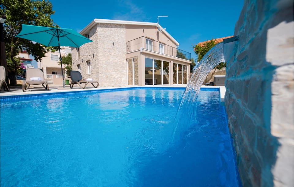 pool