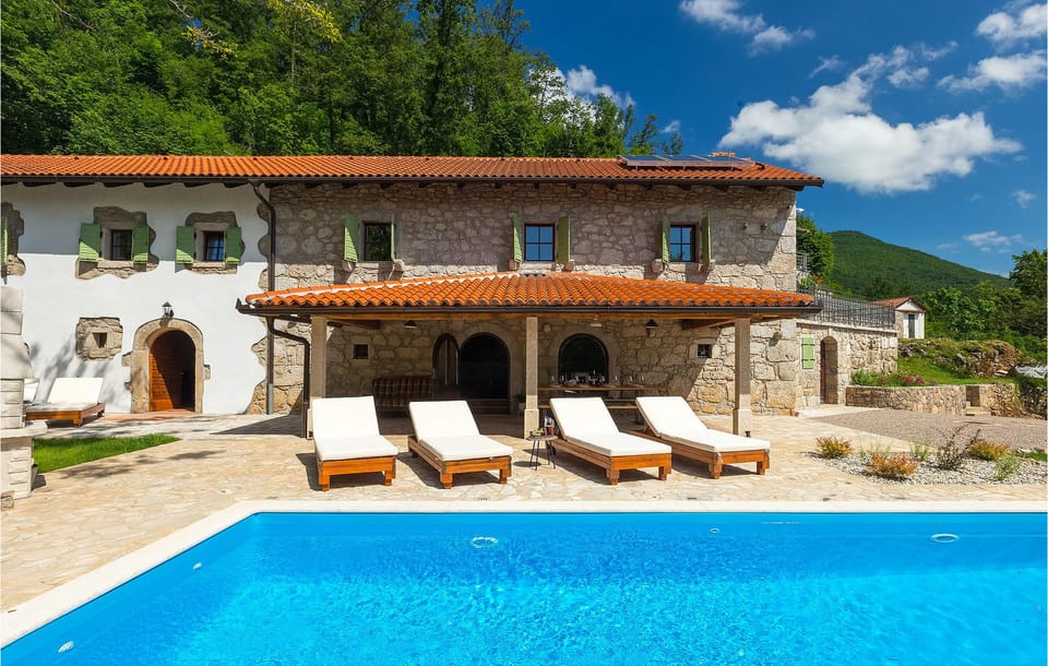 pool