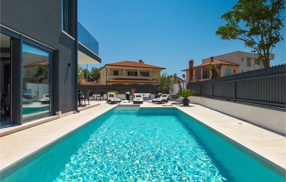pool