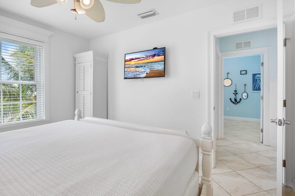 Coral Retreat House in Holmes Beach