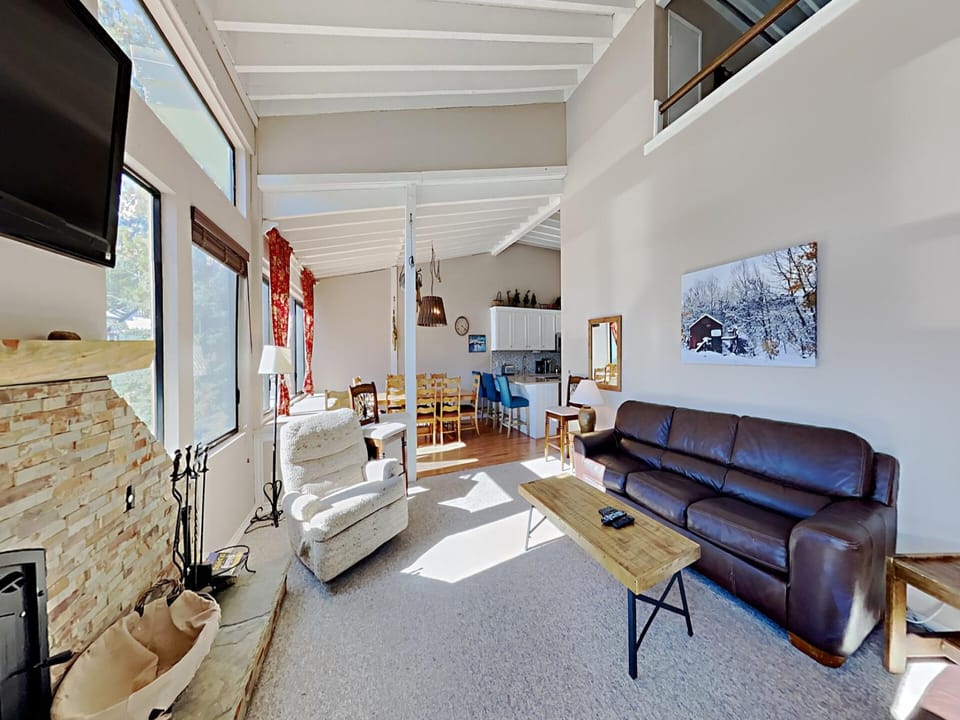 Bright Corner Condo with Comfy Seating for Reconnecting