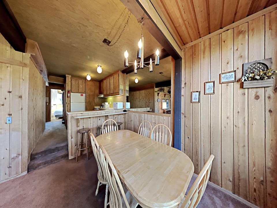 Plenty of Room for Dining and Working at the Table and Bar