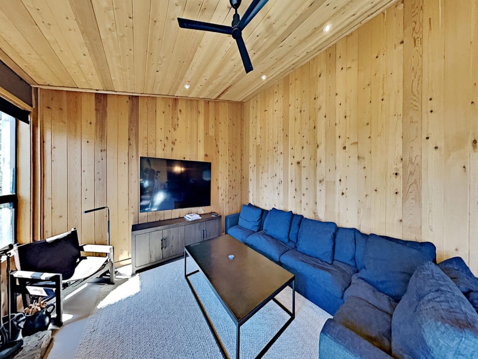 Gorgeous, Family-Sized Slopeside Home