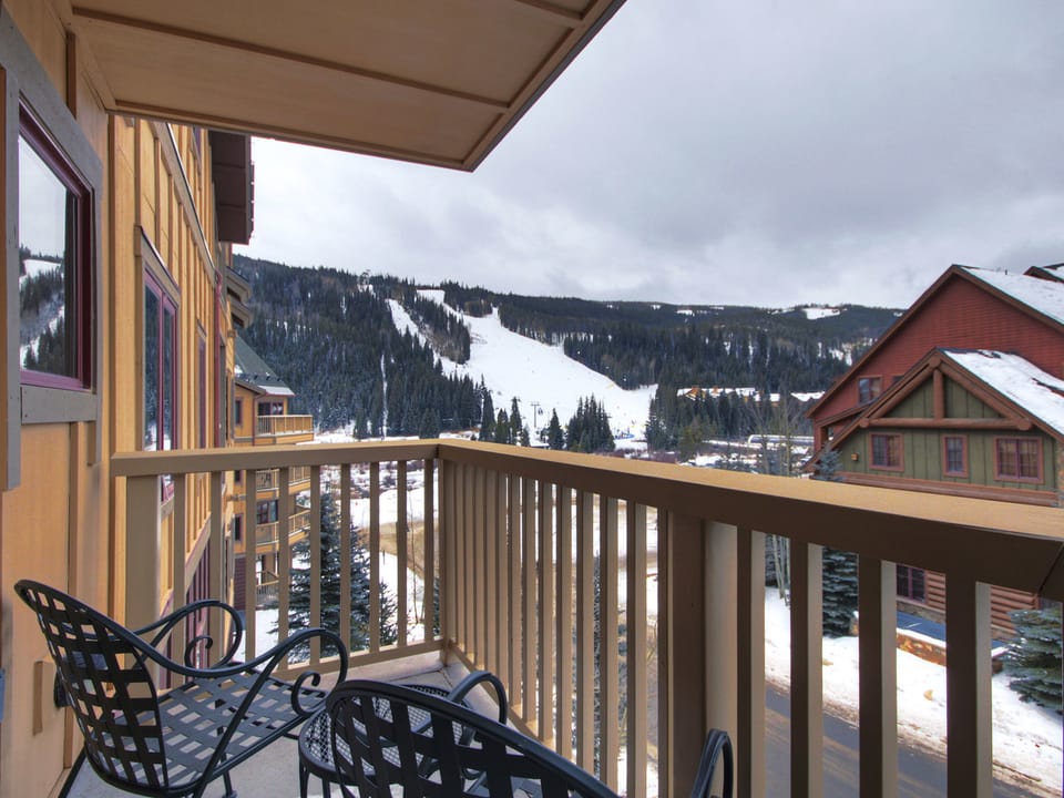 2296 Red Hawk Lodge Apartment in Keystone